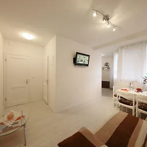  Apartment Luci
