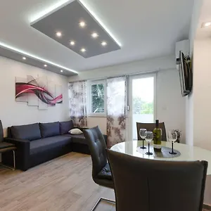  Apartment Reza Luxury